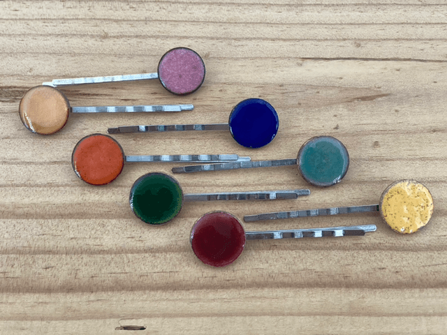 Barrette émaux opaques