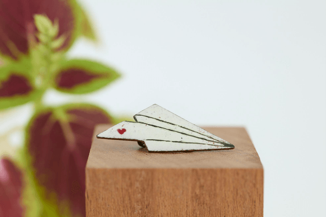 Broche Avion ou Bateau en origami 