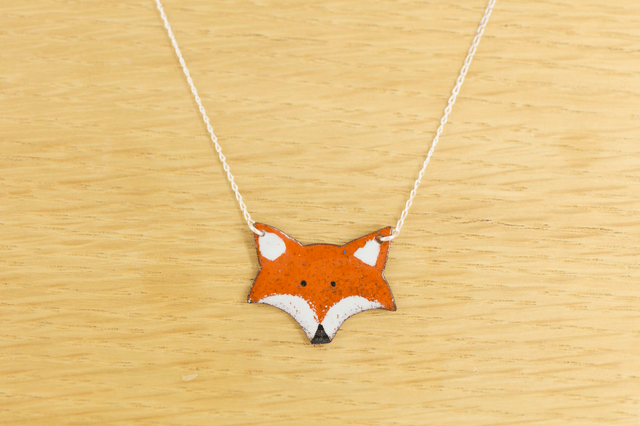 Collier les petits renards